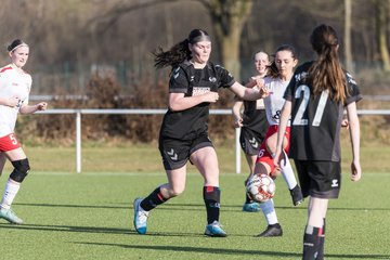 Bild 212 - wBJ SV Wahlstedt - SV Henstedt Ulzburg : Ergebnis: 0:1